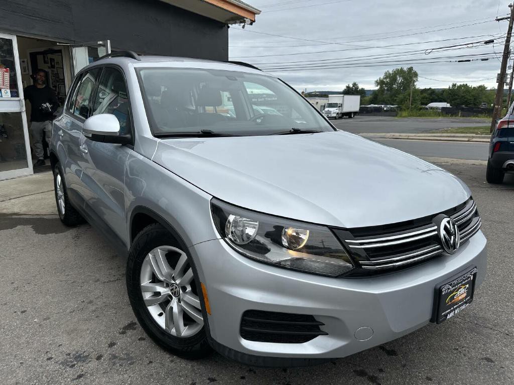 2017 Volkswagen Tiguan Image 2