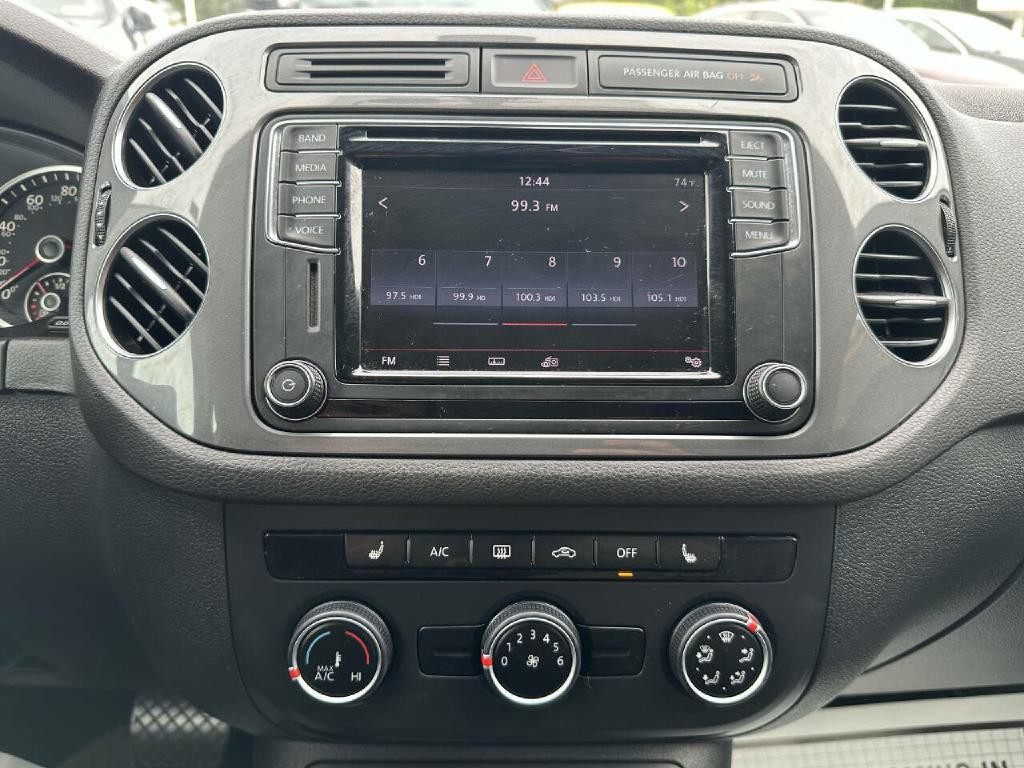 2017 Volkswagen Tiguan Image 28