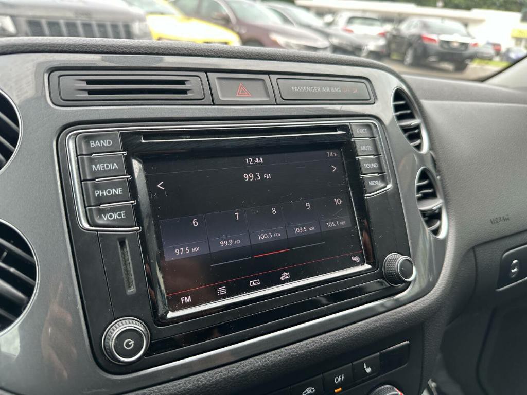 2017 Volkswagen Tiguan Image 29