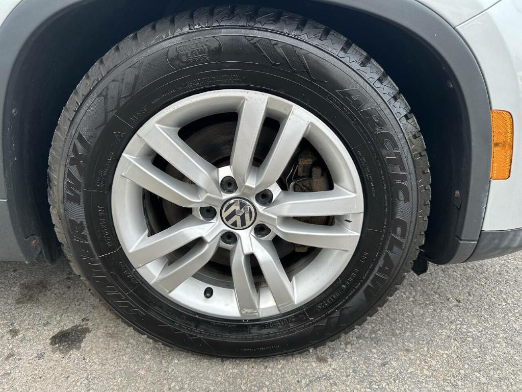 2017 Volkswagen Tiguan Image 42