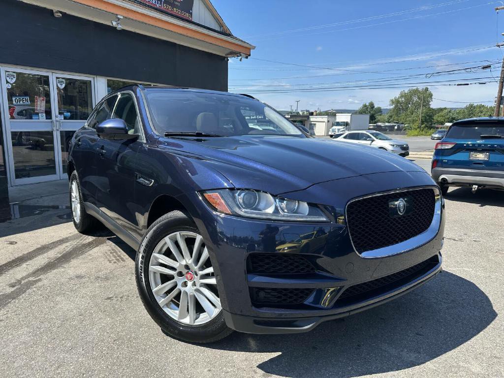 2019 Jaguar F-PACE Image 2