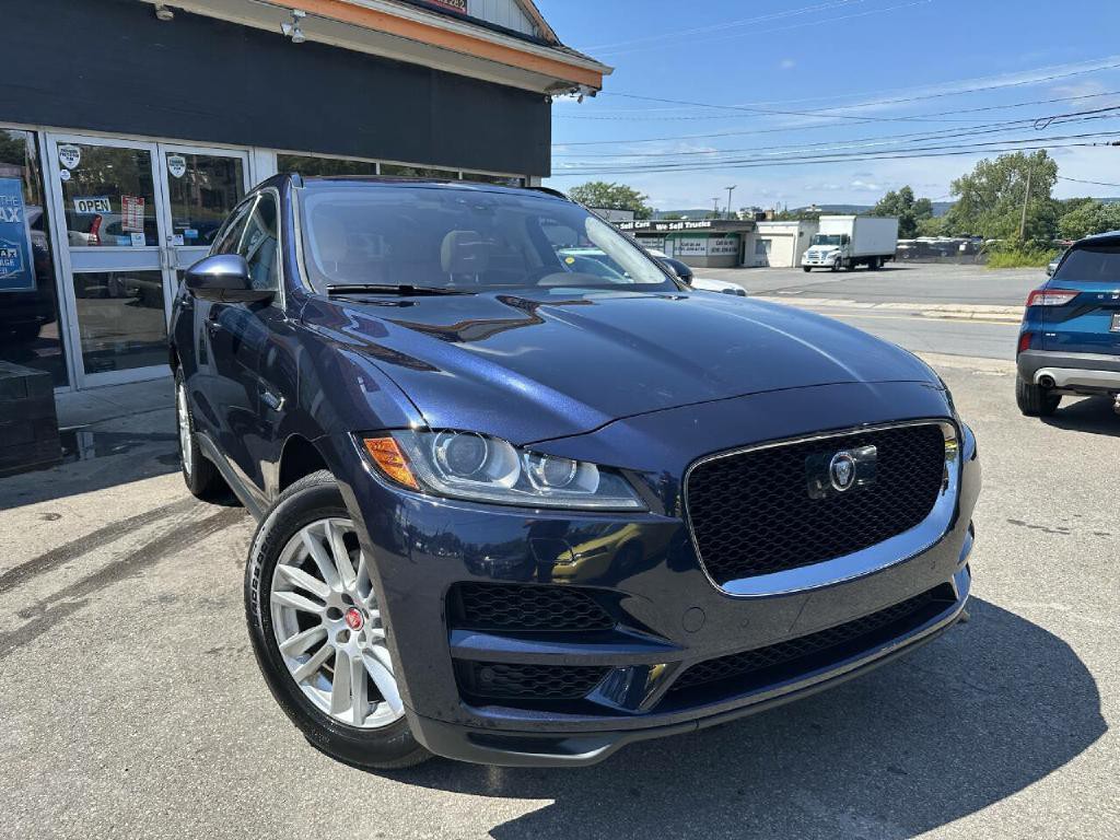 2019 Jaguar F-PACE Image 3