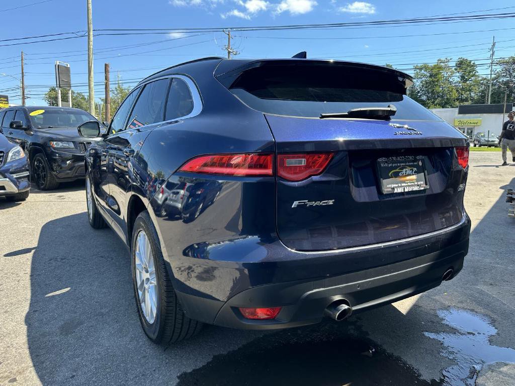 2019 Jaguar F-PACE Image 9