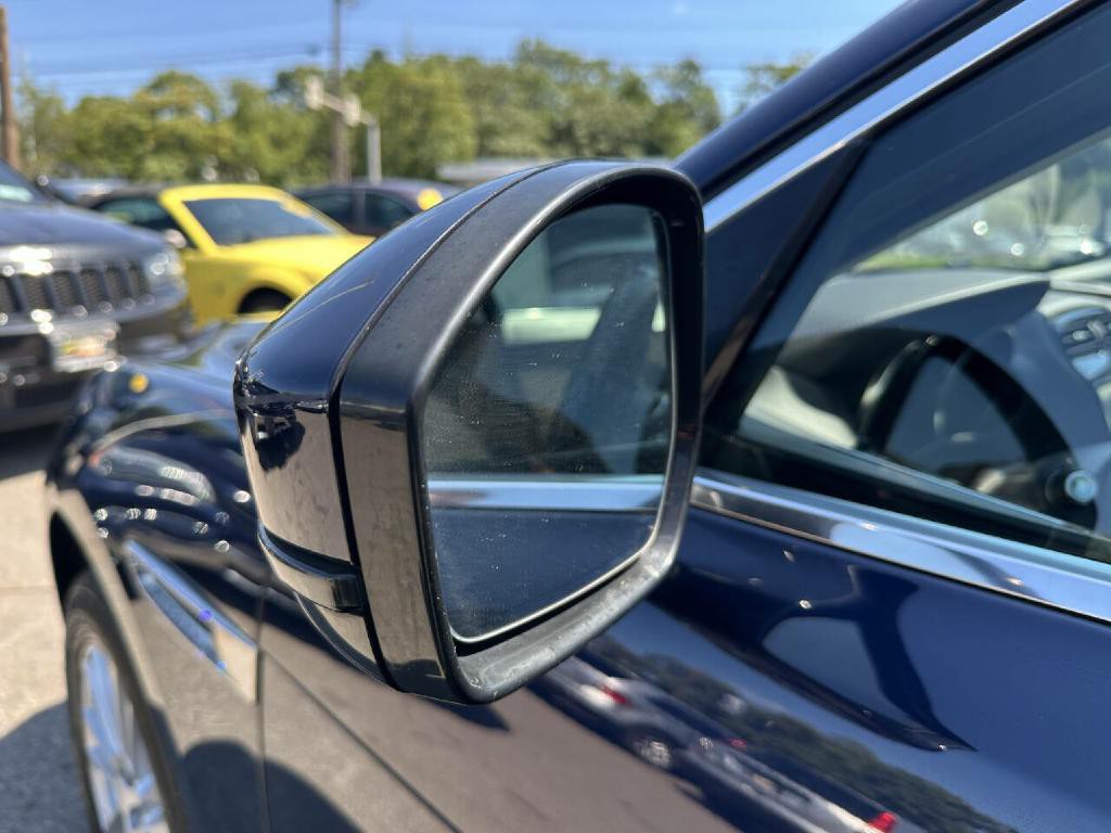2019 Jaguar F-PACE Image 22