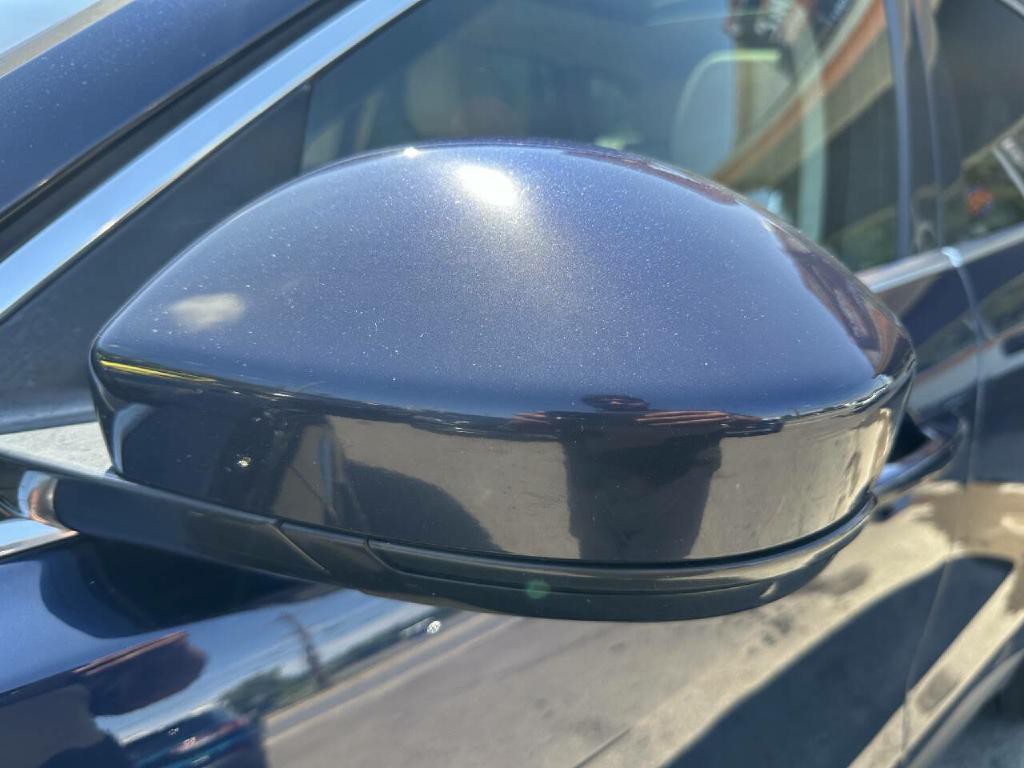 2019 Jaguar F-PACE Image 23