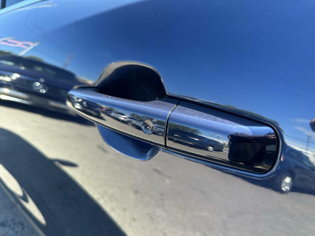 2019 Jaguar F-PACE Image 25