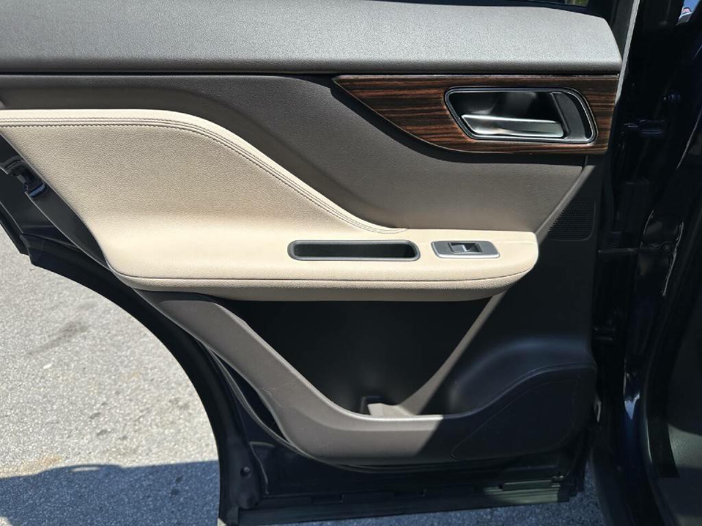 2019 Jaguar F-PACE Image 40