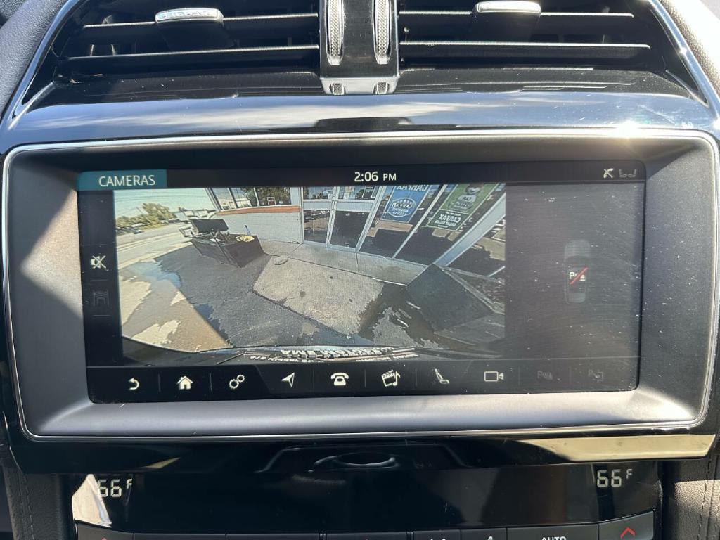 2019 Jaguar F-PACE Image 80