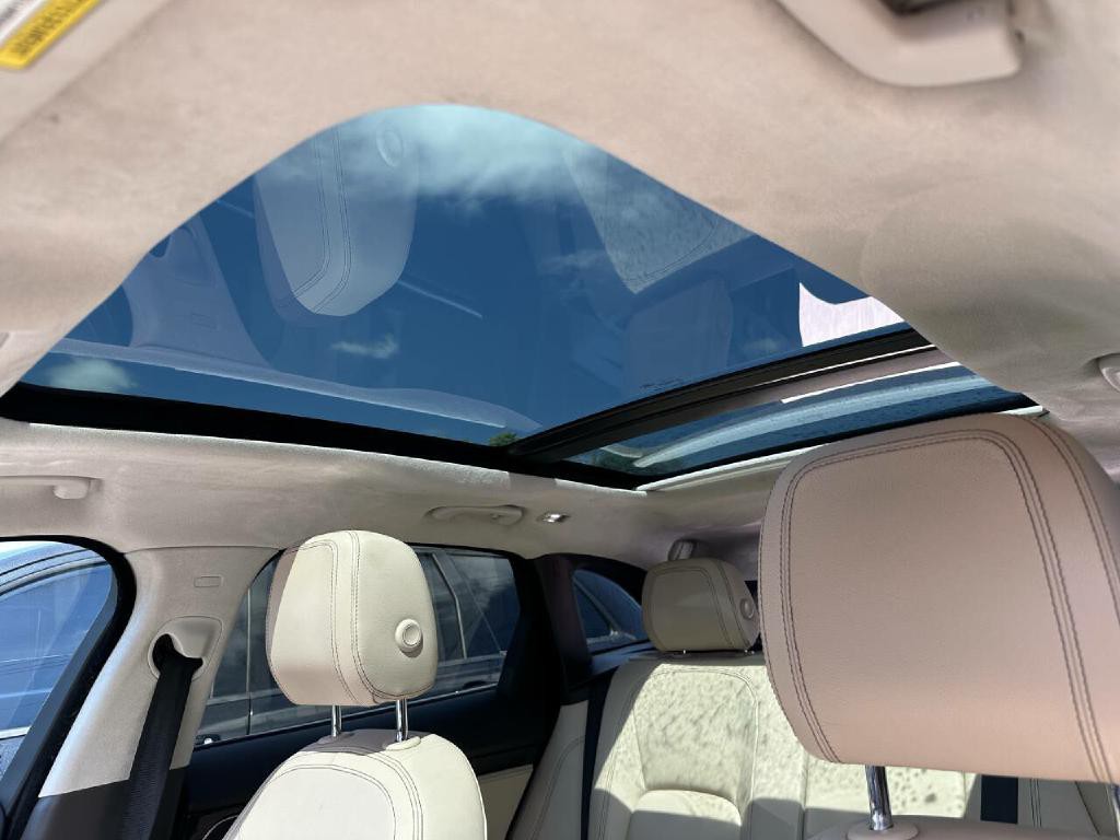 2019 Jaguar F-PACE Image 86