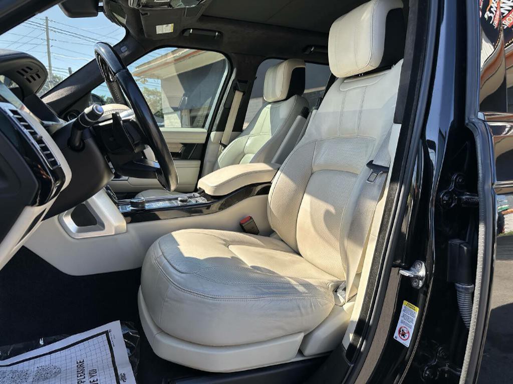 2020 Land Rover Range Rover Image 60