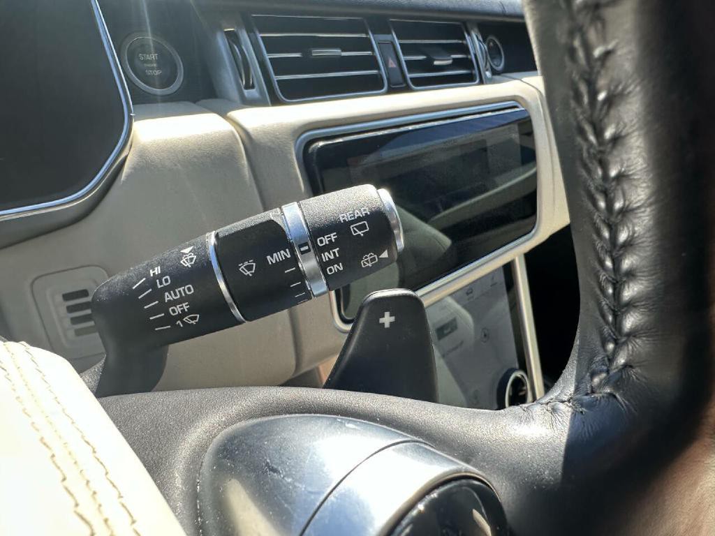 2020 Land Rover Range Rover Image 98
