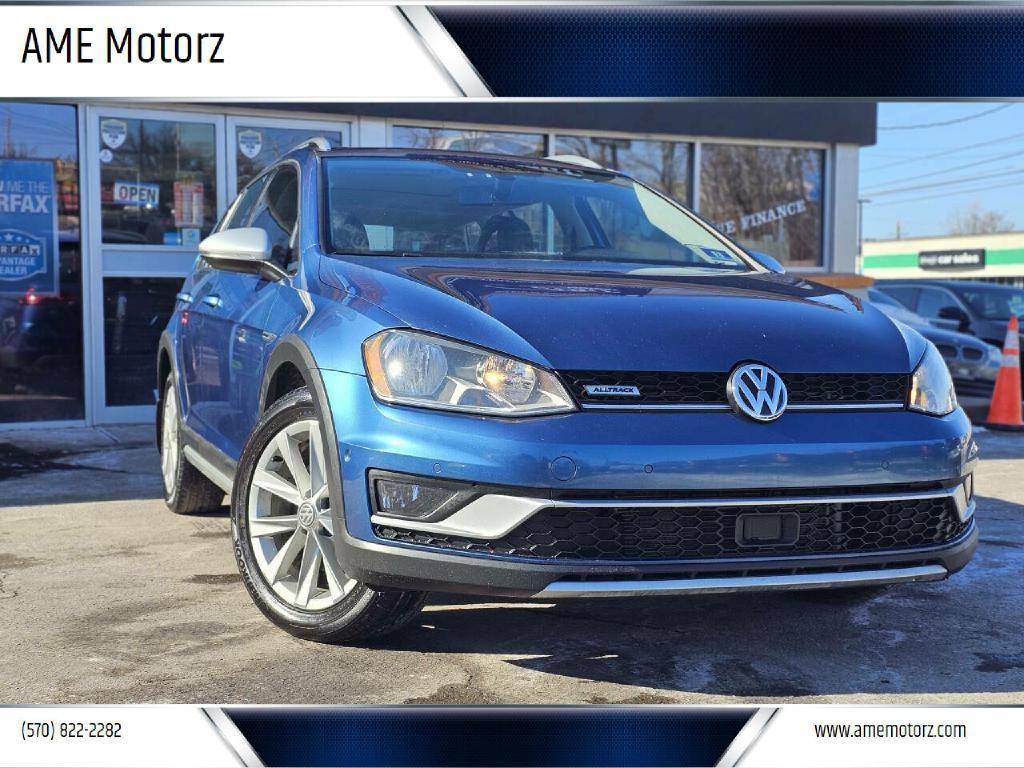 2017 Volkswagen Golf Image 1