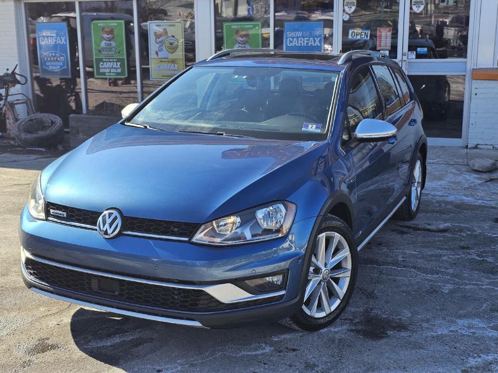 2017 Volkswagen Golf Image 9