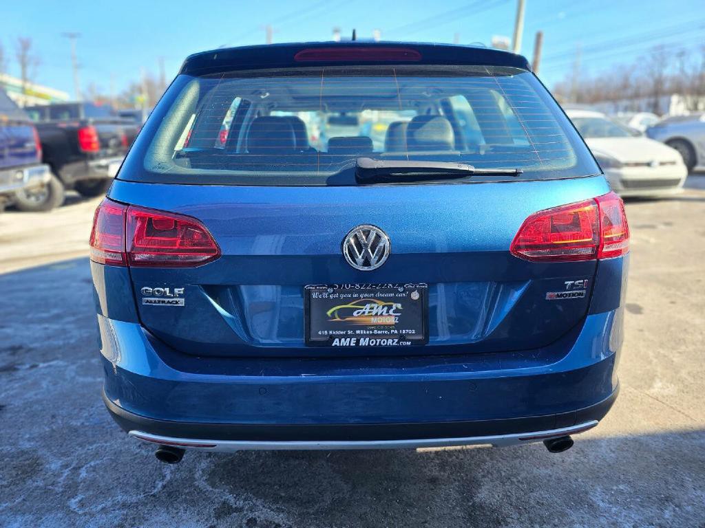 2017 Volkswagen Golf Image 12