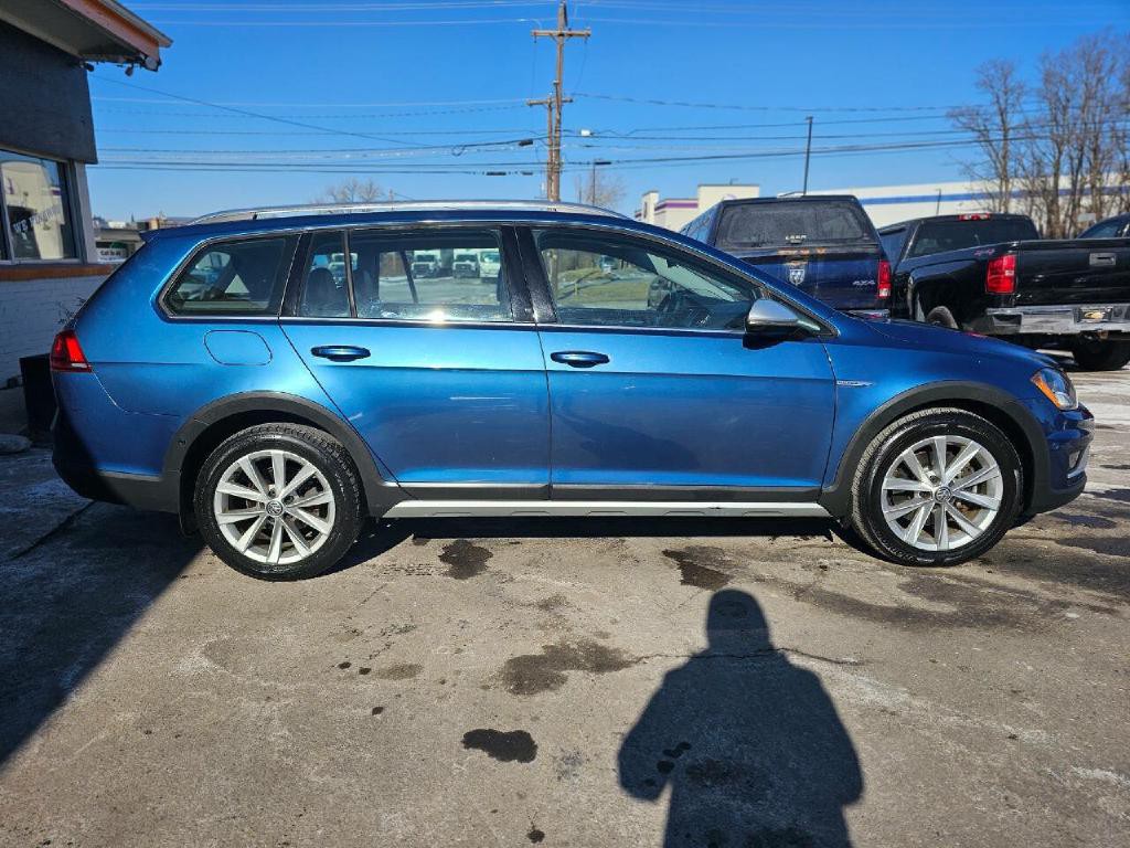 2017 Volkswagen Golf Image 15