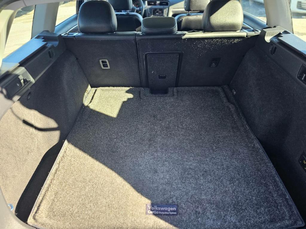 2017 Volkswagen Golf Image 39