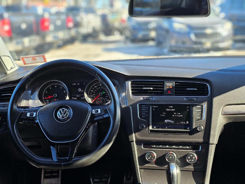 2017 Volkswagen Golf Image 49