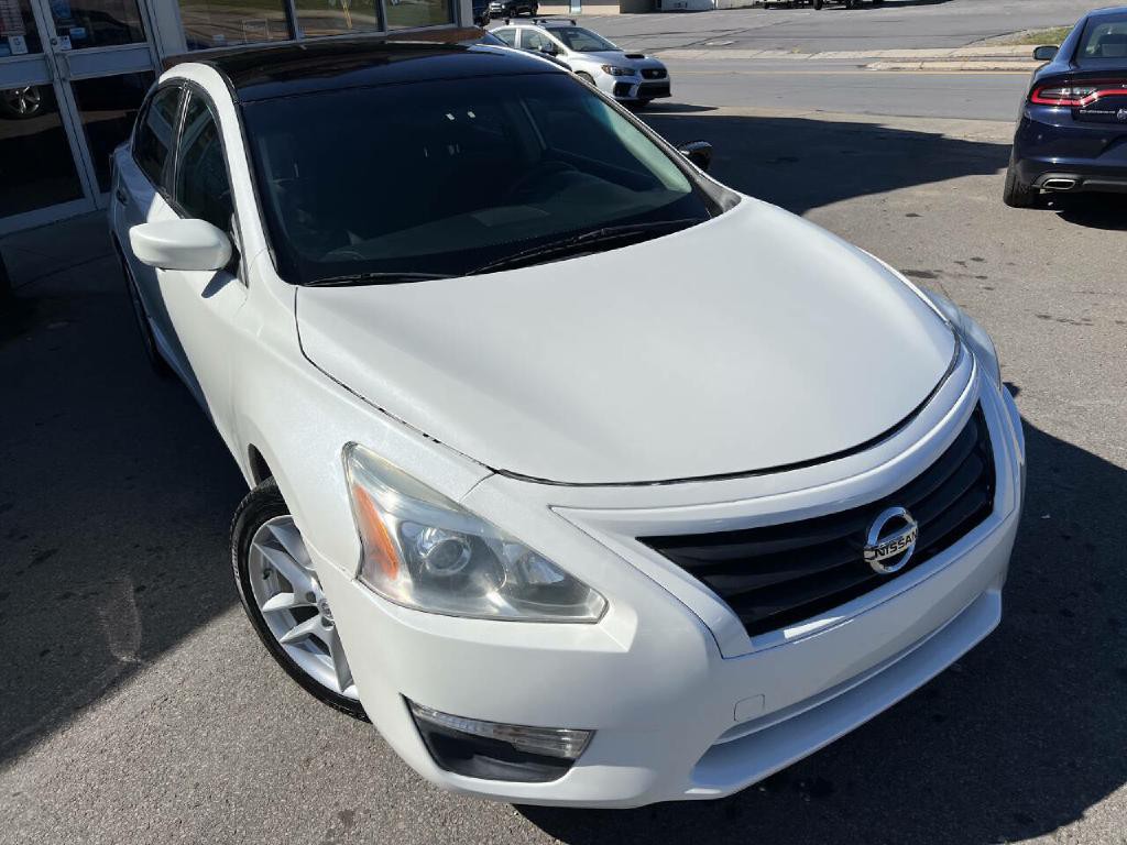 2013 Nissan Altima Image 2