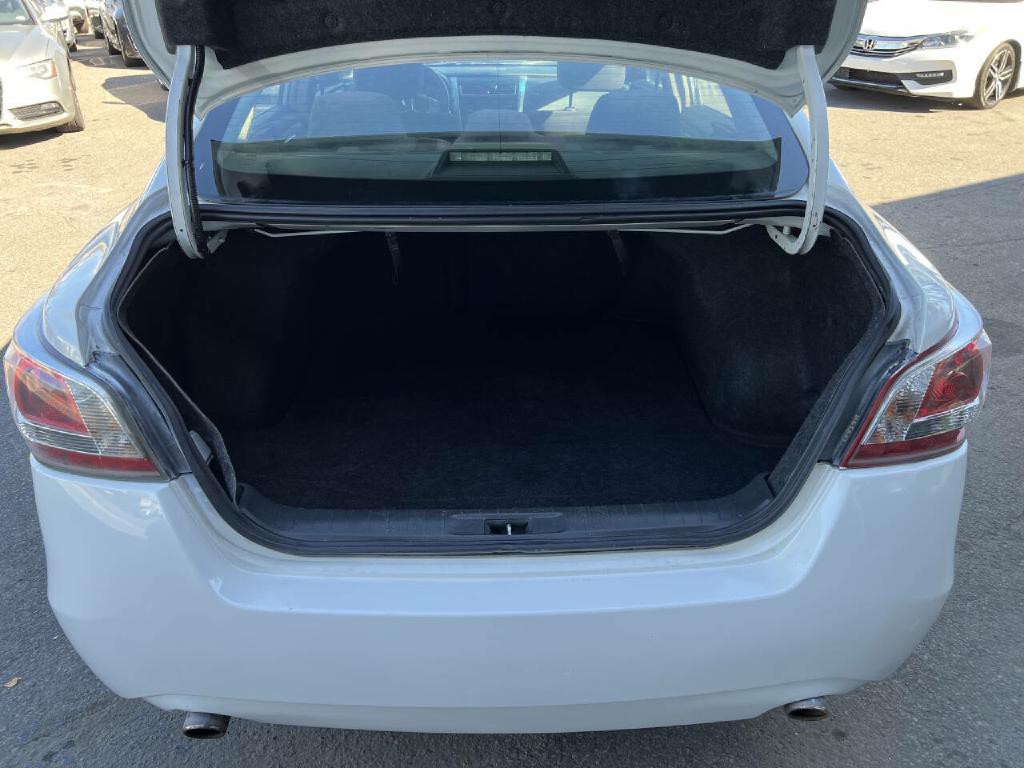 2013 Nissan Altima Image 14