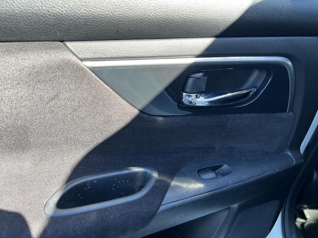 2013 Nissan Altima Image 22