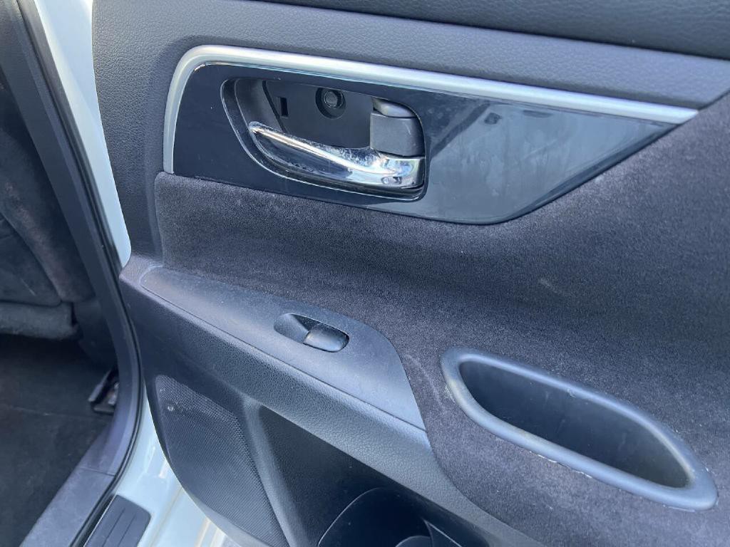 2013 Nissan Altima Image 23