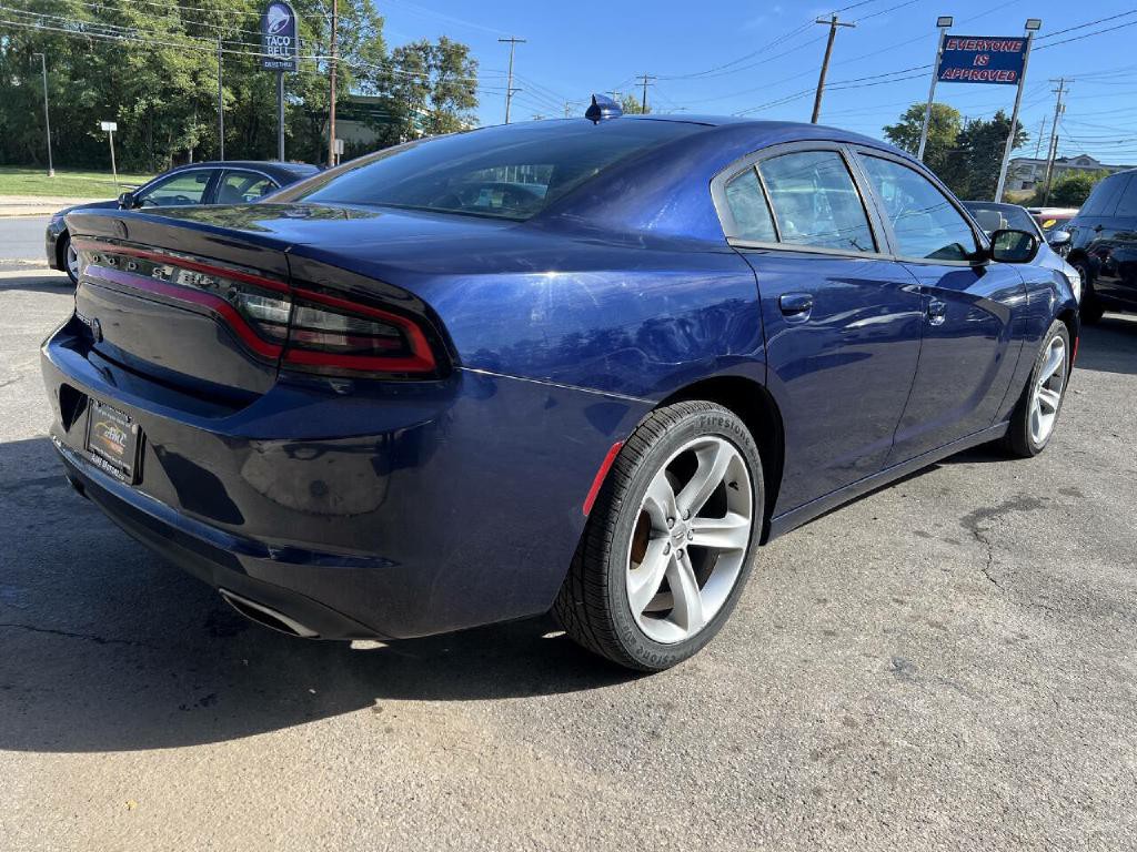 2017 Dodge Charger Image 16