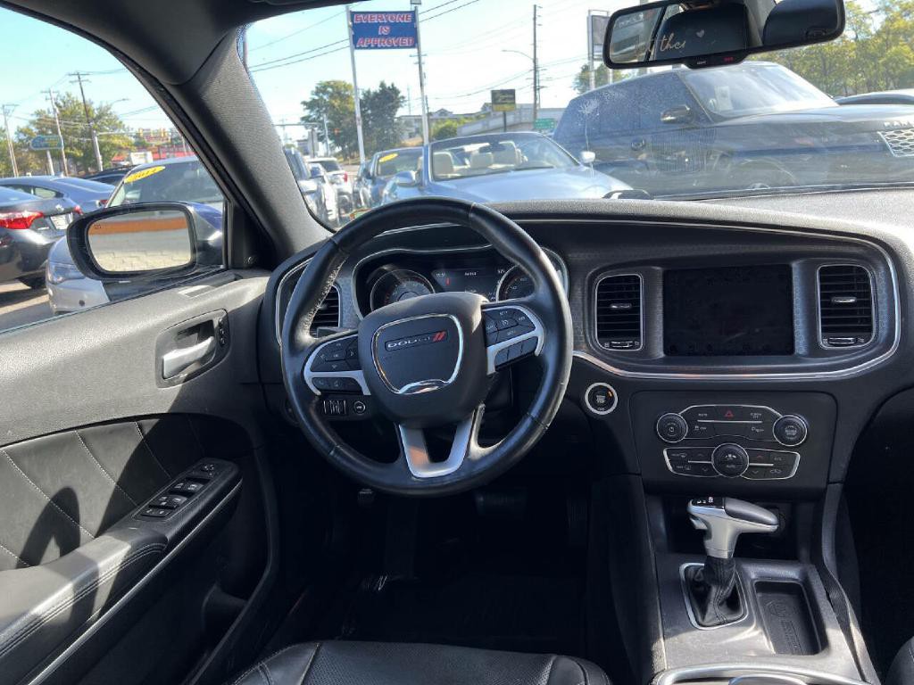 2017 Dodge Charger Image 25