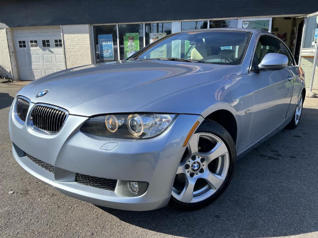 2010 BMW 3 Series Image 4