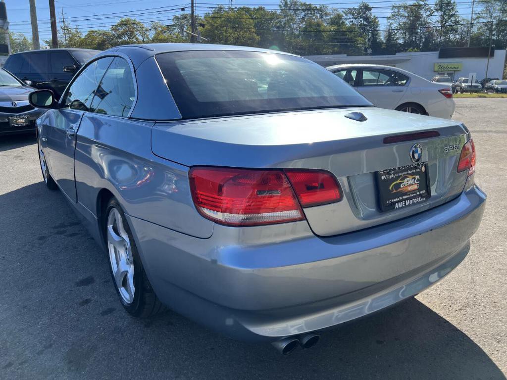 2010 BMW 3 Series Image 7