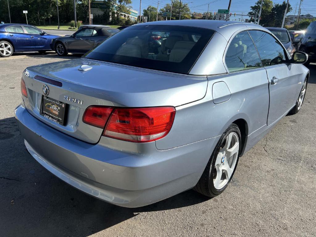 2010 BMW 3 Series Image 8