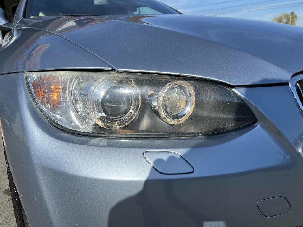 2010 BMW 3 Series Image 11