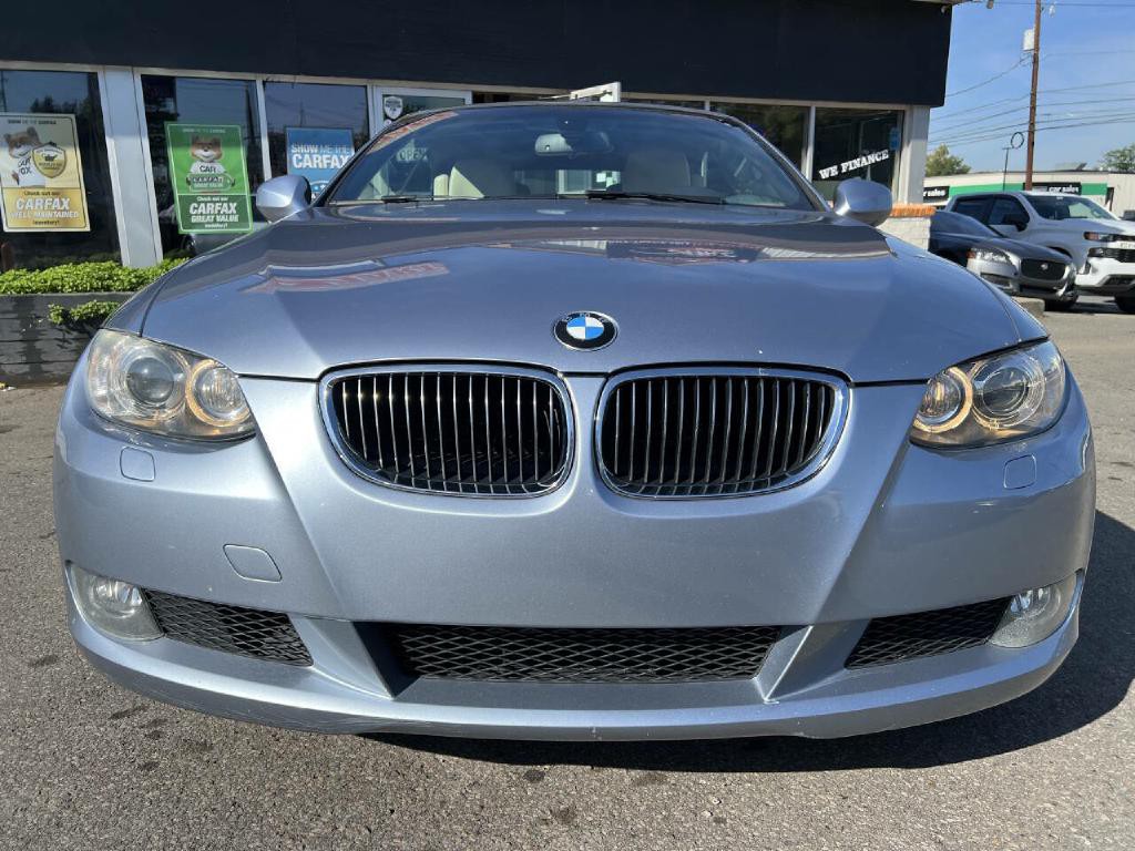 2010 BMW 3 Series Image 13