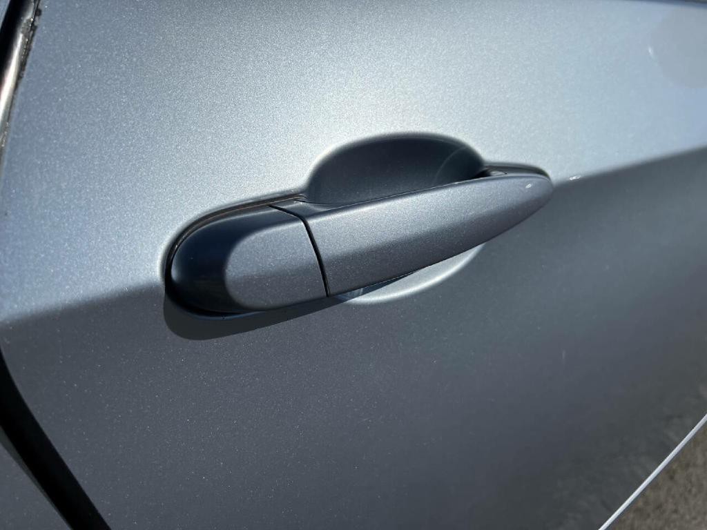 2010 BMW 3 Series Image 19