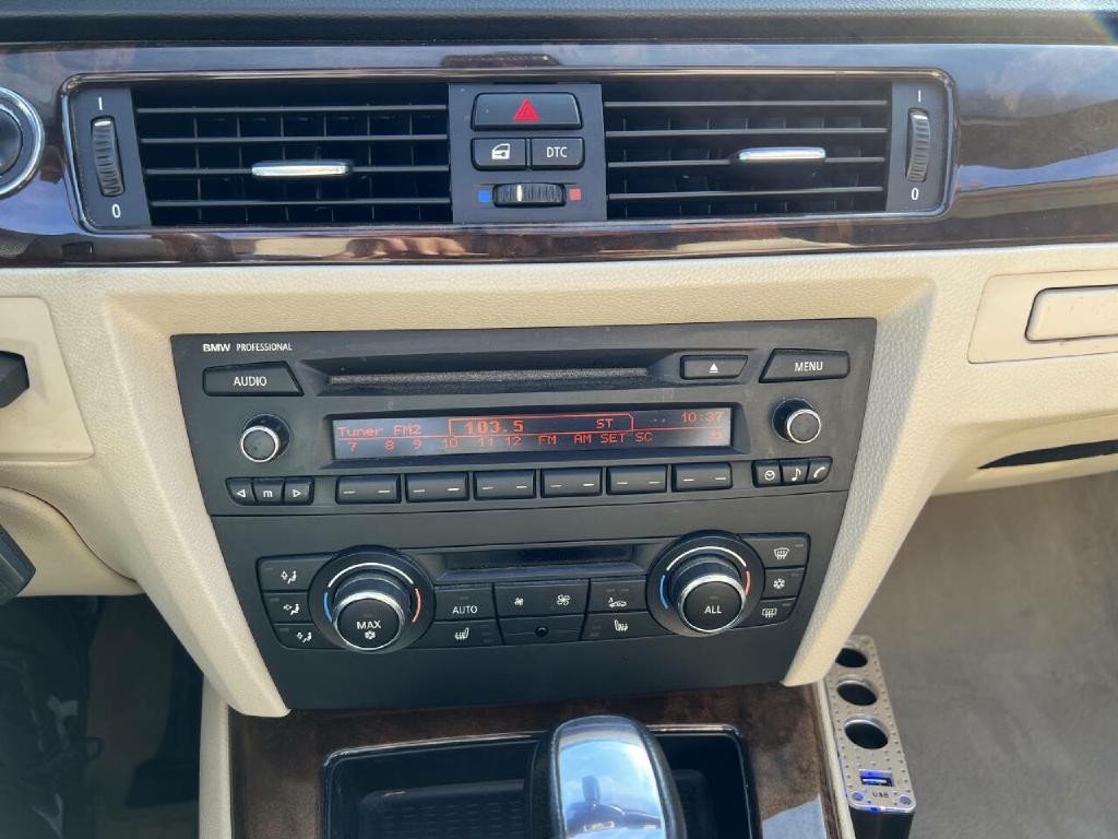 2010 BMW 3 Series Image 52