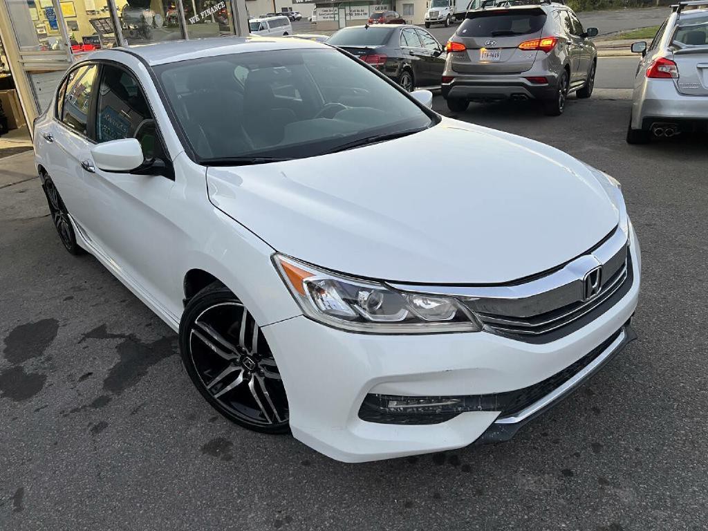 2016 Honda Accord Image 2