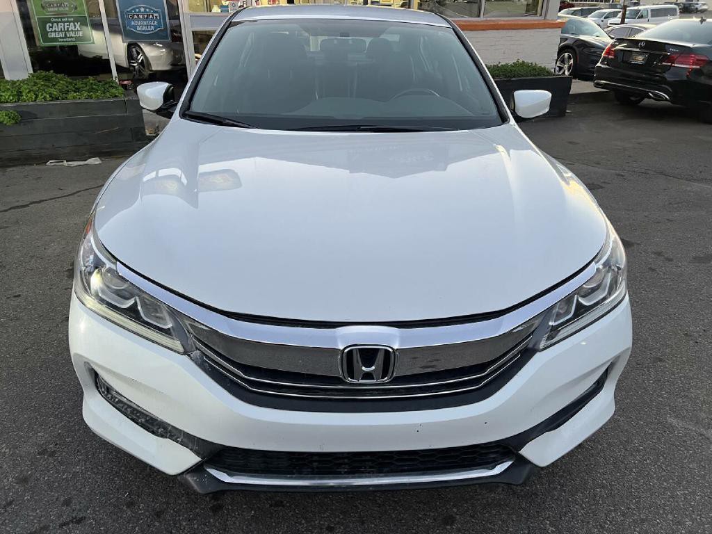 2016 Honda Accord Image 9