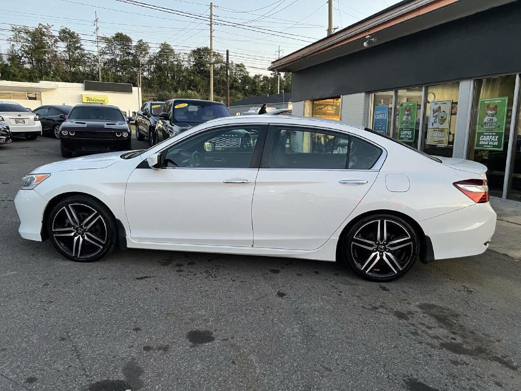2016 Honda Accord Image 15