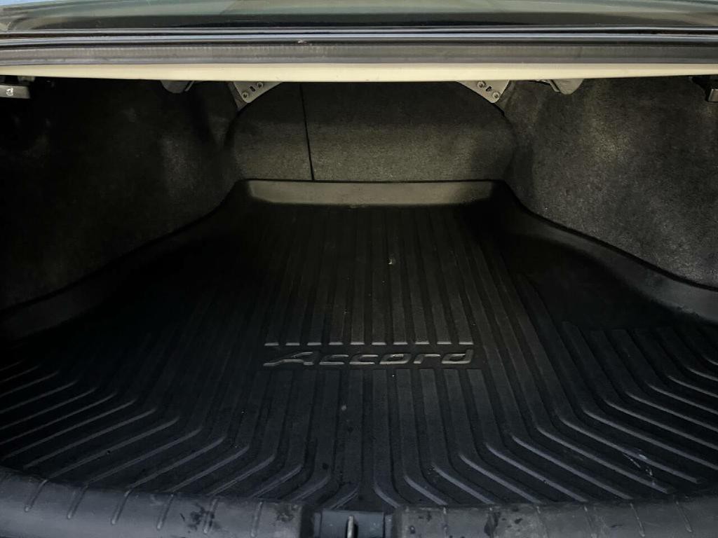 2016 Honda Accord Image 25