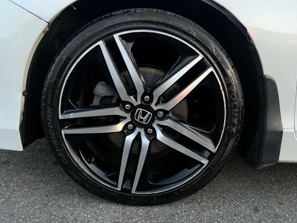 2016 Honda Accord Image 26