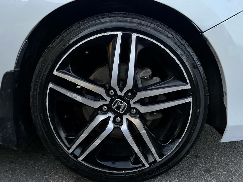 2016 Honda Accord Image 28