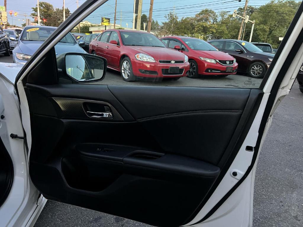 2016 Honda Accord Image 37