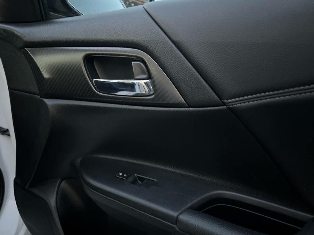 2016 Honda Accord Image 38