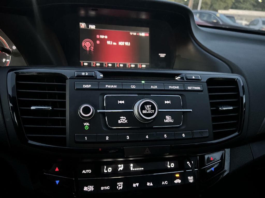 2016 Honda Accord Image 60