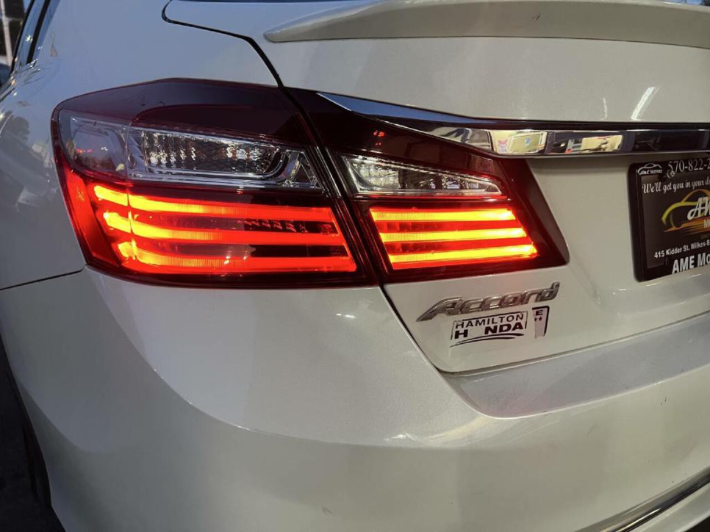 2016 Honda Accord Image 61