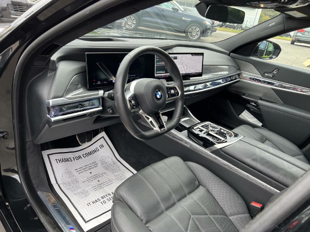 2025 BMW 7 Series Image 65