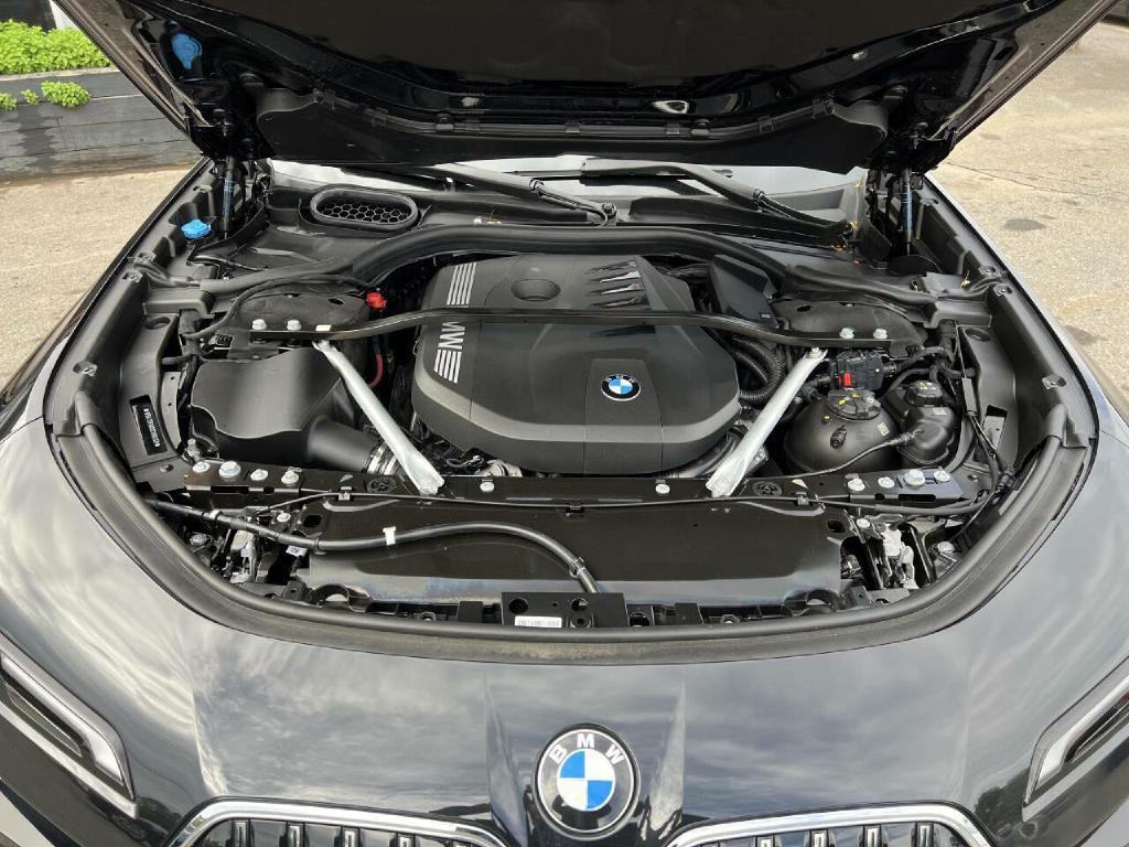 2025 BMW 7 Series Image 89