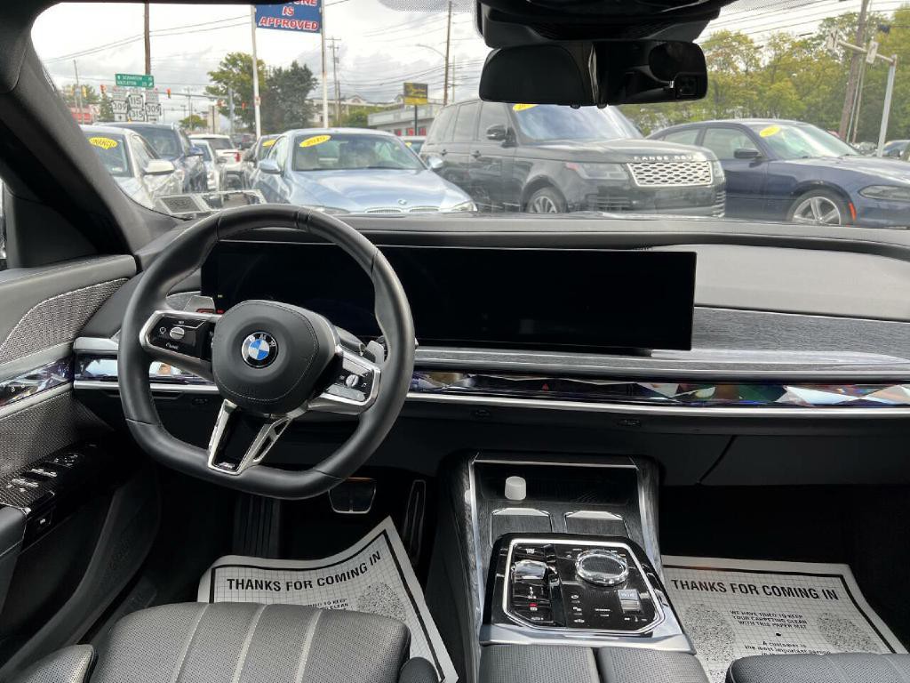 2025 BMW 7 Series Image 90