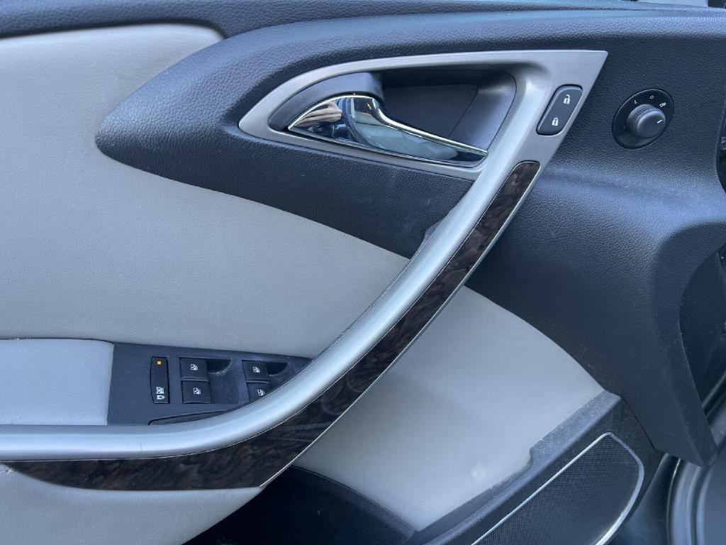 2012 Buick Verano Image 31
