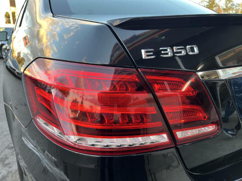 2014 Mercedes-Benz E-Class Image 19