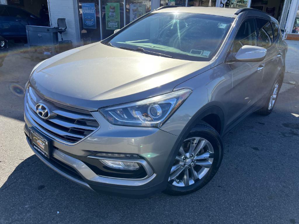 2017 Hyundai Santa Fe Sport Image 2